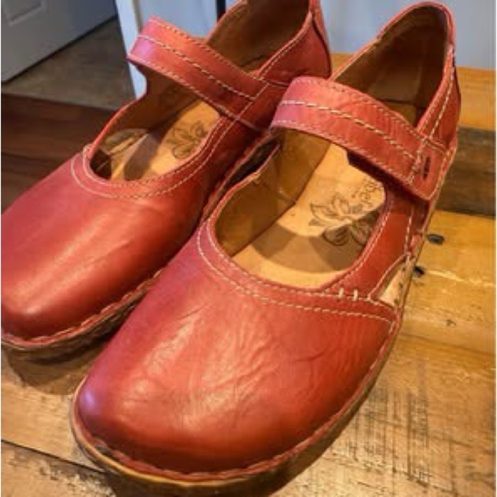 Josef Seibel Women's Red Leather Mary Jane’s. Size 37